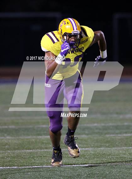 Thumbnail 1 in Lynwood vs. Warren photogallery.