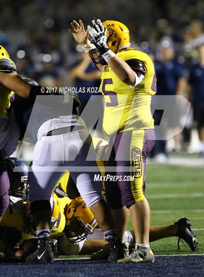 Thumbnail 2 in Lynwood vs. Warren photogallery.