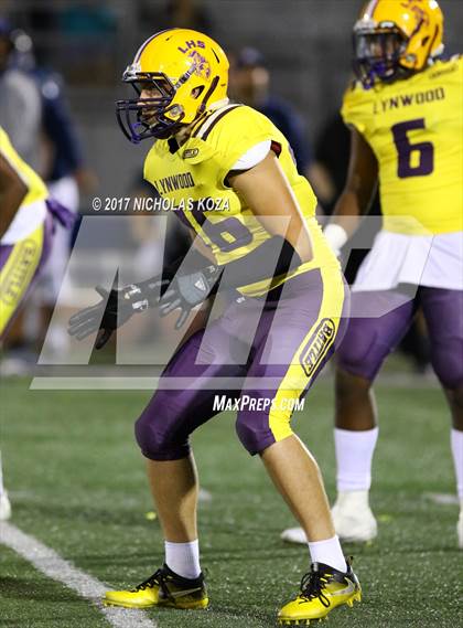 Thumbnail 2 in Lynwood vs. Warren photogallery.