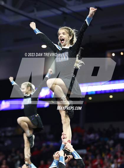Thumbnail 3 in VHSL State Cheer Competition (Class 6) photogallery.