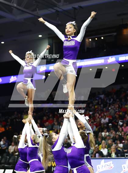 Thumbnail 3 in VHSL State Cheer Competition (Class 6) photogallery.