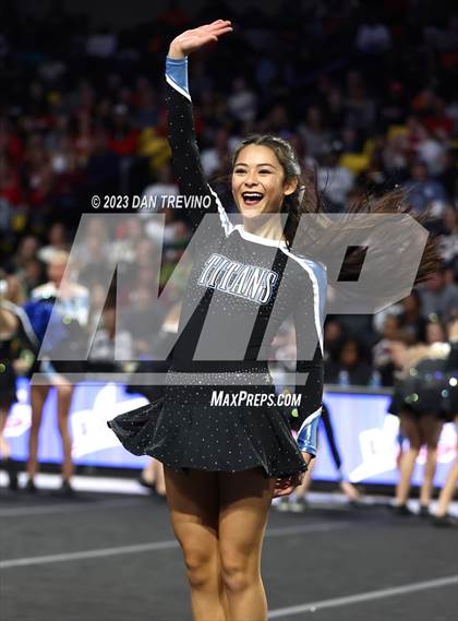 Thumbnail 2 in VHSL State Cheer Competition (Class 6) photogallery.