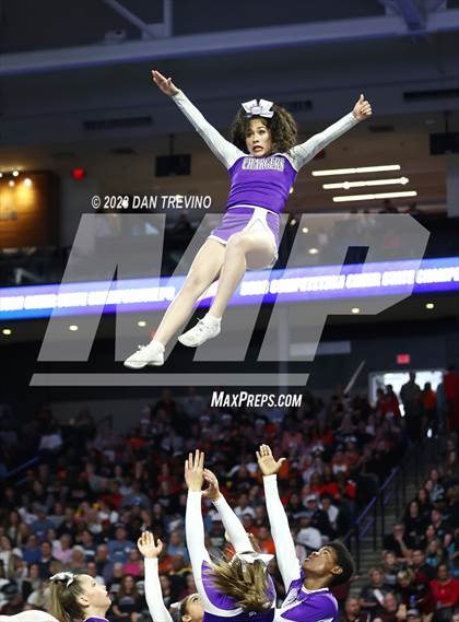 Thumbnail 1 in VHSL State Cheer Competition (Class 6) photogallery.