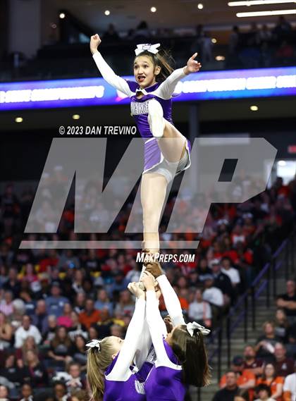 Thumbnail 2 in VHSL State Cheer Competition (Class 6) photogallery.