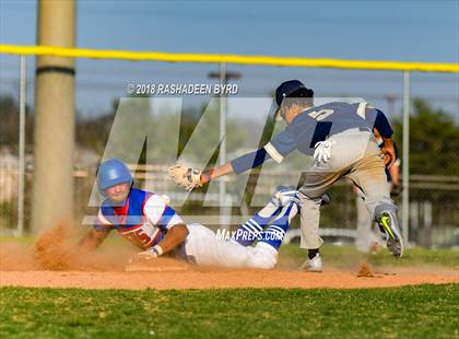 Thumbnail 1 in Hylton @ Gar-Field photogallery.