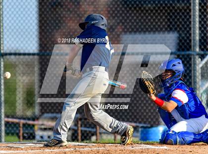 Thumbnail 2 in Hylton @ Gar-Field photogallery.