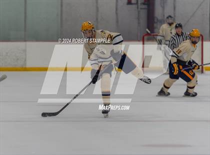Thumbnail 3 in Pine-Richland @ Central Catholic photogallery.
