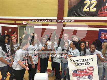 Thumbnail 2 in Riverdale TOC Ceremony photogallery.