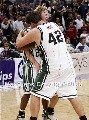 Thumbnail 1 in Clovis West vs. De La Salle (CIF State D1 Final) photogallery.