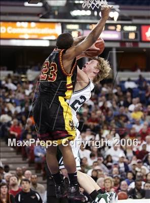 Thumbnail 1 in Clovis West vs. De La Salle (CIF State D1 Final) photogallery.