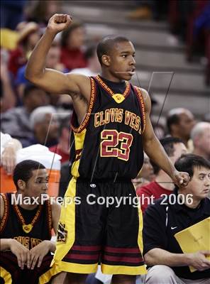 Thumbnail 1 in Clovis West vs. De La Salle (CIF State D1 Final) photogallery.