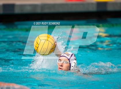 Thumbnail 3 in Grossmont vs Santana photogallery.