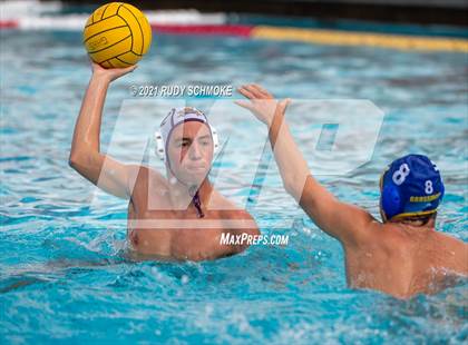 Thumbnail 2 in Grossmont vs Santana photogallery.