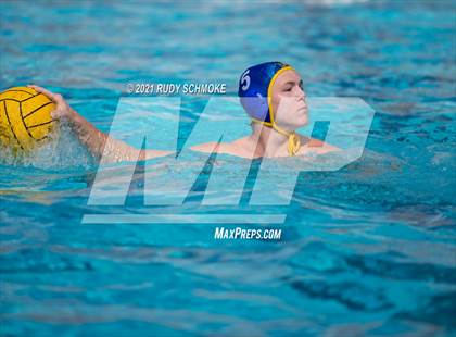 Thumbnail 1 in Grossmont vs Santana photogallery.