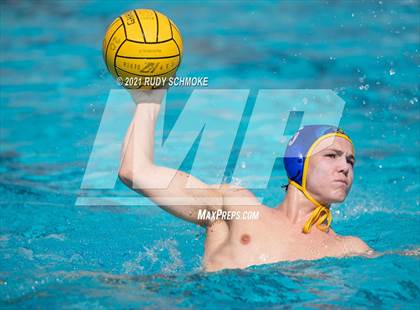Thumbnail 2 in Grossmont vs Santana photogallery.
