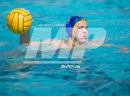 Thumbnail 1 in Grossmont vs Santana photogallery.