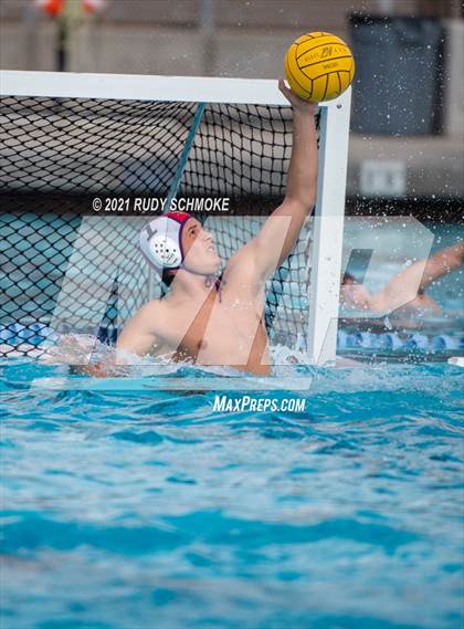 Thumbnail 1 in Grossmont vs Santana photogallery.