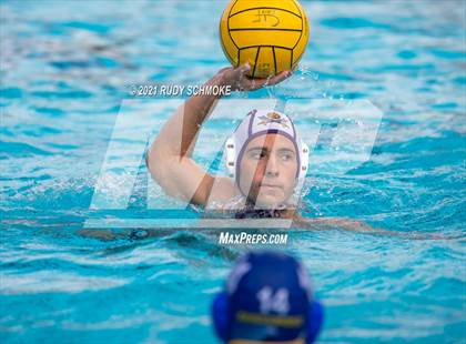 Thumbnail 1 in Grossmont vs Santana photogallery.