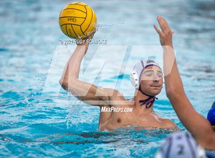 Thumbnail 1 in Grossmont vs Santana photogallery.