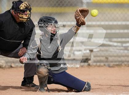 Thumbnail 1 in Wayne @ Duchesne photogallery.