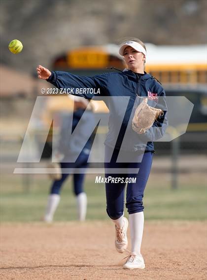 Thumbnail 3 in Wayne @ Duchesne photogallery.