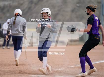Thumbnail 1 in Wayne @ Duchesne photogallery.