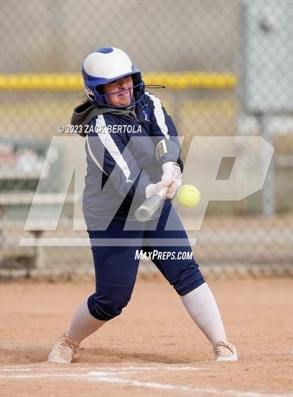 Thumbnail 1 in Wayne @ Duchesne photogallery.