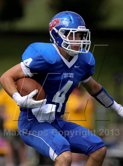 Thumbnail 2 in Moeller @ Covington Catholic photogallery.