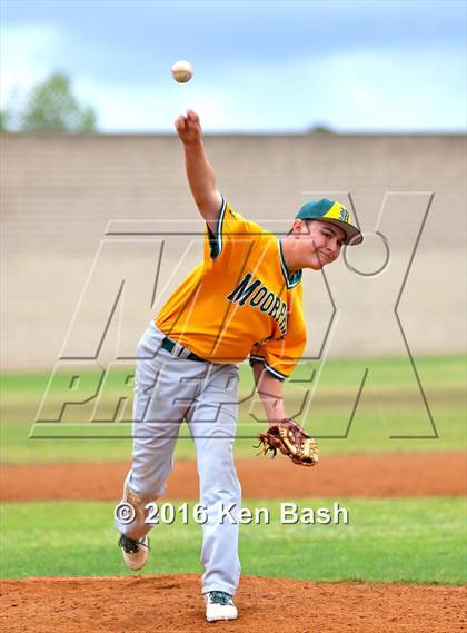 Thumbnail 1 in Moorpark @ Camarillo photogallery.