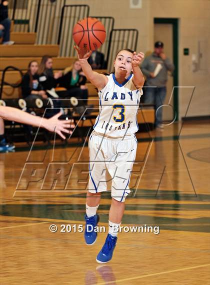 Thumbnail 3 in Hancock County vs Washburn  (TSSAA D2A Consolation) photogallery.