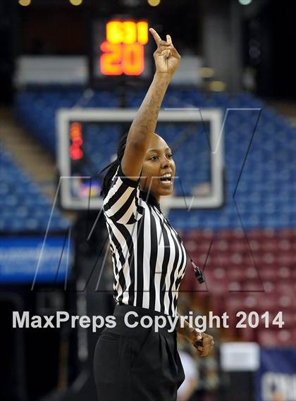 Thumbnail 2 in Pleasant Grove vs. Canyon Springs (CIF State D1 Final) photogallery.
