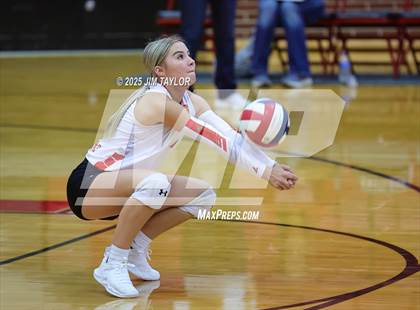 Thumbnail 3 in Albany vs  Aspermont (Eastland Volleyball Showdown 2025) photogallery.
