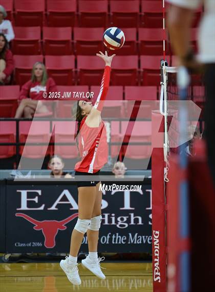 Thumbnail 1 in Albany vs  Aspermont (Eastland Volleyball Showdown 2025) photogallery.