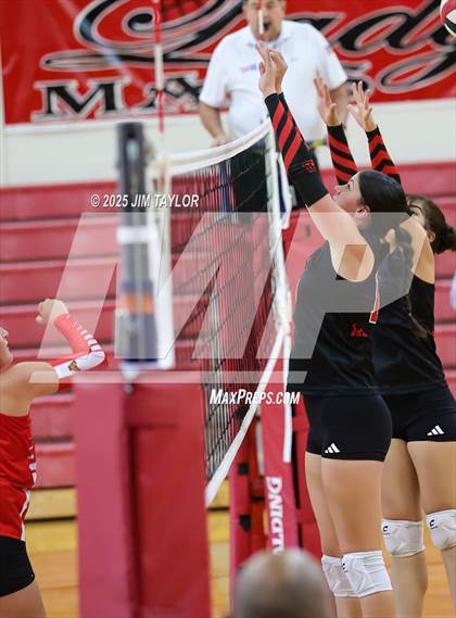 Thumbnail 3 in Albany vs  Aspermont (Eastland Volleyball Showdown 2025) photogallery.