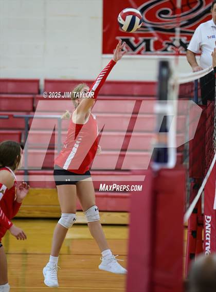 Thumbnail 1 in Albany vs  Aspermont (Eastland Volleyball Showdown 2025) photogallery.