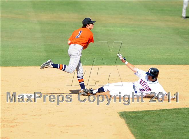 2011 - Photo #1