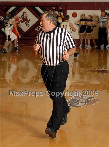 Thumbnail 1 in Christopher vs. Goreville (Sesser Holiday Tournament) photogallery.