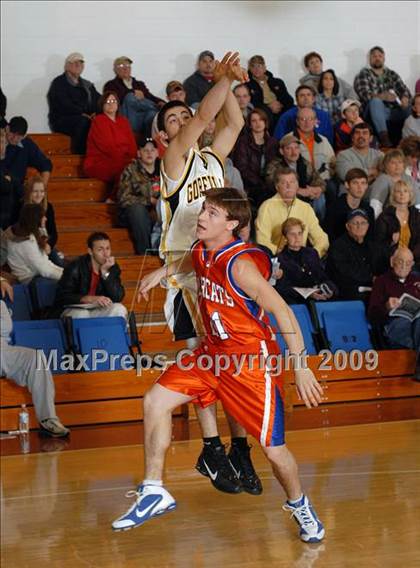 Thumbnail 2 in Christopher vs. Goreville (Sesser Holiday Tournament) photogallery.