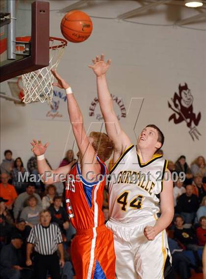 Thumbnail 3 in Christopher vs. Goreville (Sesser Holiday Tournament) photogallery.