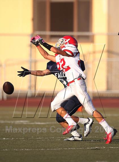 Thumbnail 1 in JV: Burroughs @ Crescenta Valley photogallery.
