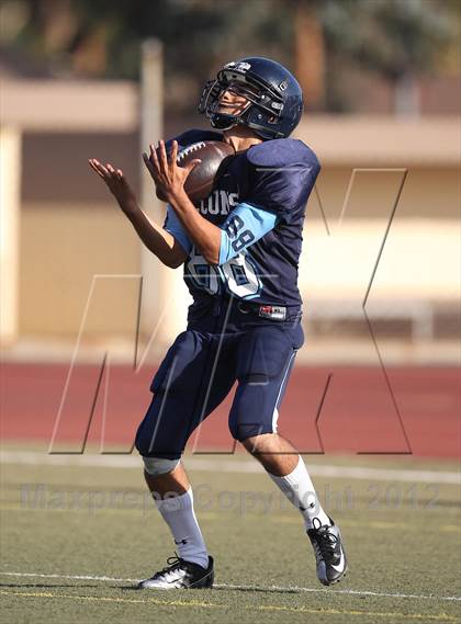 Thumbnail 2 in JV: Burroughs @ Crescenta Valley photogallery.