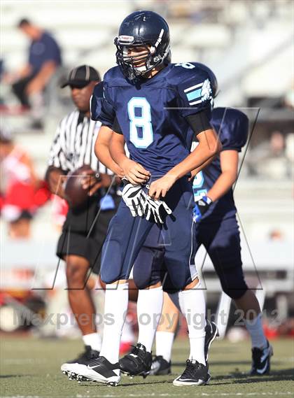 Thumbnail 1 in JV: Burroughs @ Crescenta Valley photogallery.