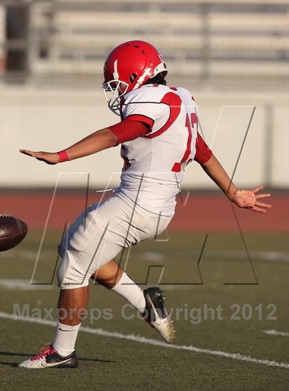 Thumbnail 1 in JV: Burroughs @ Crescenta Valley photogallery.