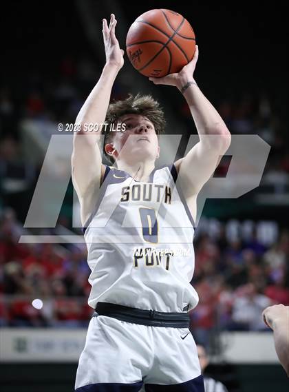 Thumbnail 1 in Zane Trace vs. South Point (OHSAA D3 District Final) photogallery.