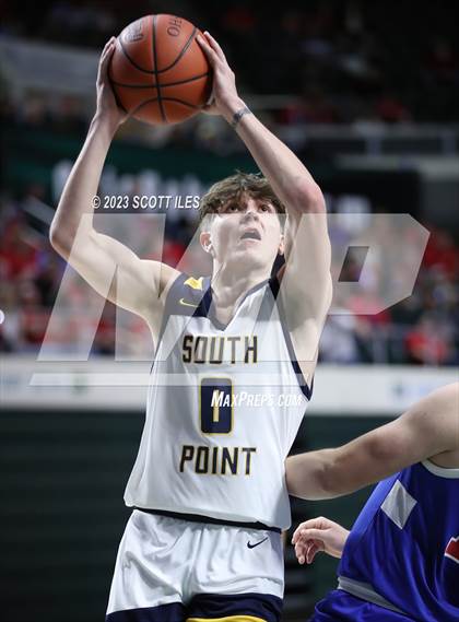 Thumbnail 1 in Zane Trace vs. South Point (OHSAA D3 District Final) photogallery.