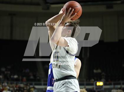 Thumbnail 1 in Zane Trace vs. South Point (OHSAA D3 District Final) photogallery.