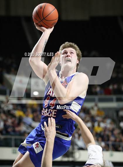Thumbnail 3 in Zane Trace vs. South Point (OHSAA D3 District Final) photogallery.