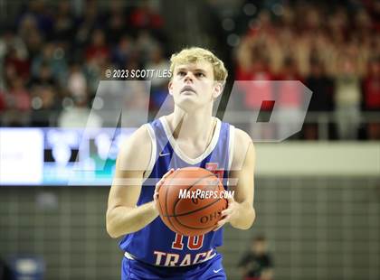 Thumbnail 1 in Zane Trace vs. South Point (OHSAA D3 District Final) photogallery.