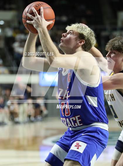 Thumbnail 2 in Zane Trace vs. South Point (OHSAA D3 District Final) photogallery.