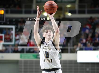 Thumbnail 2 in Zane Trace vs. South Point (OHSAA D3 District Final) photogallery.